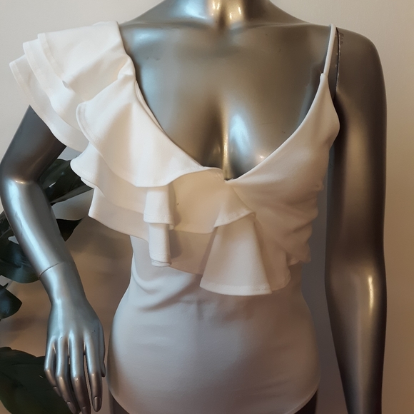 Ruffle Layered blouse - Picture 8 of 9